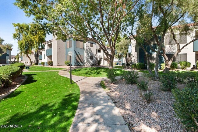 13625 S 48th St Phoenix, AZ 85044