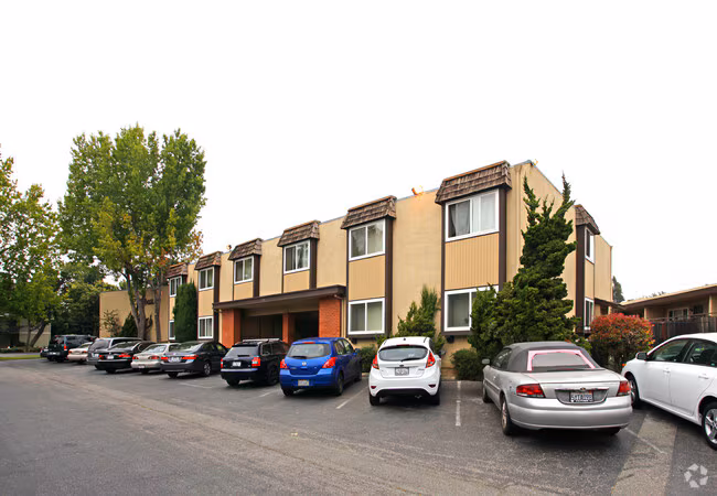 Chateau Apartments