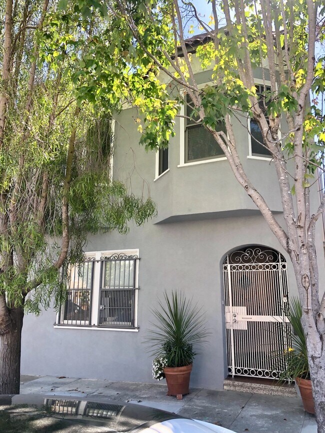862 Kansas Street