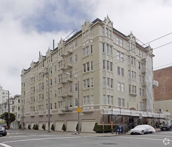 2398 Pacific Avenue Apartments