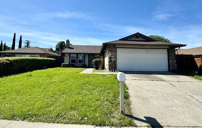 305 Ensign Court