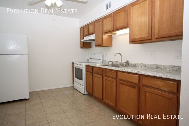 2413 N Amarillo St Casa Grande, AZ 85122