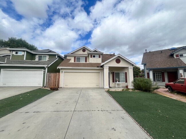 1136 Phelan Way