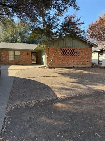 2728 McCart Ave Fort Worth, TX 76110
