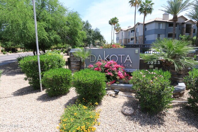 2025 E Campbell Ave Phoenix, AZ 85016