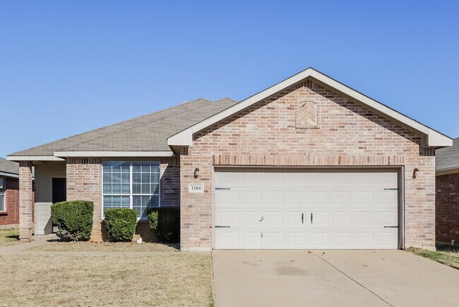 1104 Castle Springs Rd Fort Worth, TX 76134