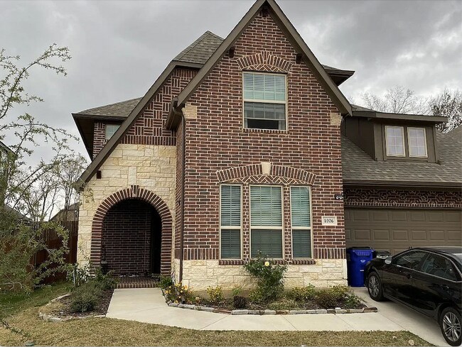 1006 Jamal Drive