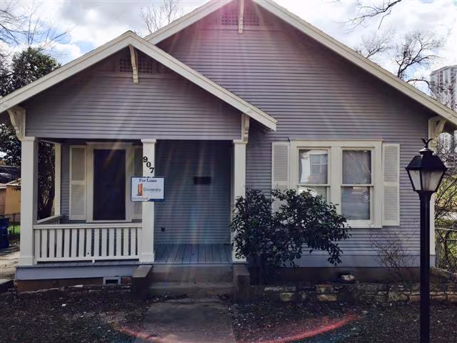 907 Taylor St Austin, TX 78702