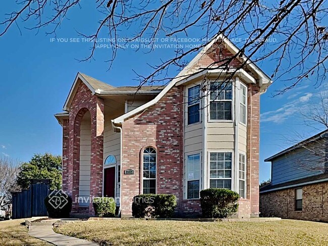 7992 Roundtable Road