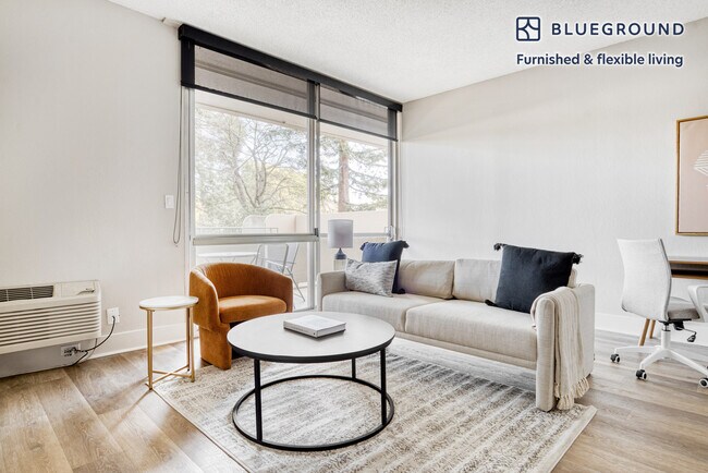 501 Forest Ave Palo Alto, CA 94301