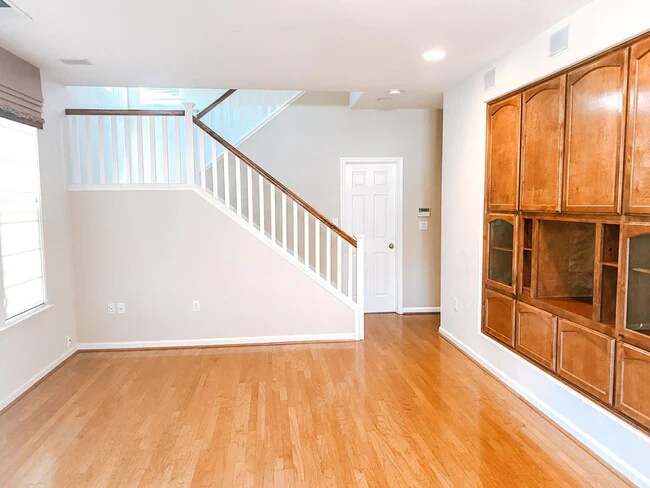 5211 Alacon Court