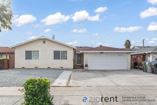 1935 Kinross Way