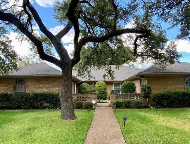 7621 Dentcrest Drive
