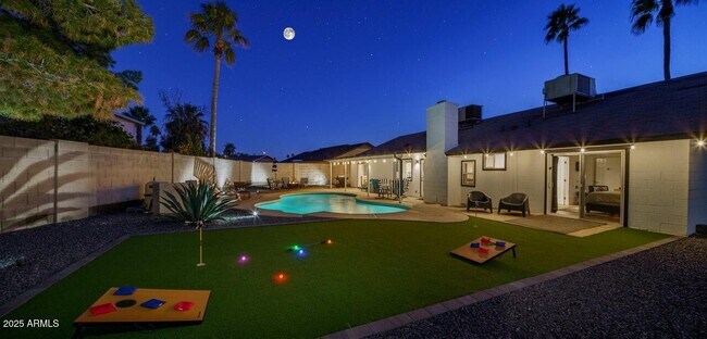 4526 E Paradise Ln Phoenix, AZ 85032