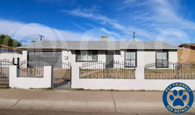 4922 W Cheery Lynn Rd Phoenix, AZ 85031