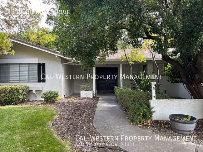 Spacious home in Waverly Park Neighborhood