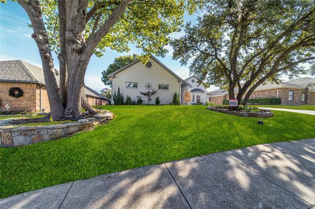4112 Fairlakes Court