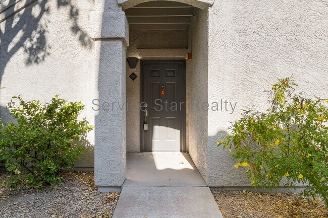 15095 N Thompson Peak Pky Scottsdale, AZ 85260