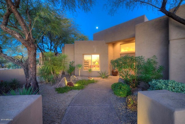 34125 N Boulders Pkwy Scottsdale, AZ 85266