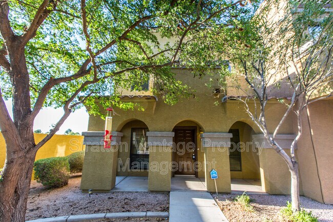 1702 E Bell Rd Phoenix, AZ 85022