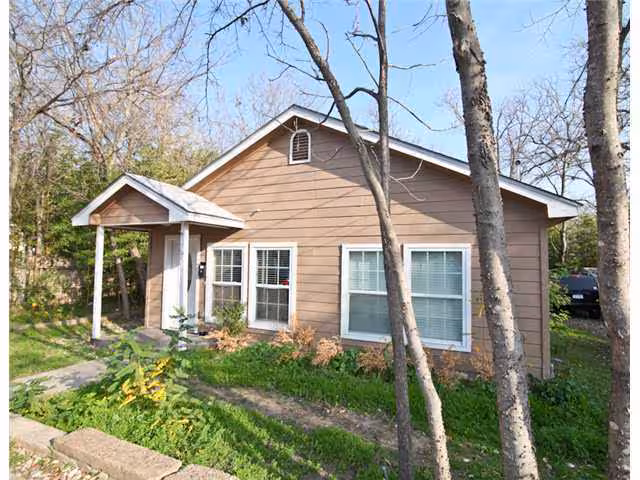 3105 Kings Lane