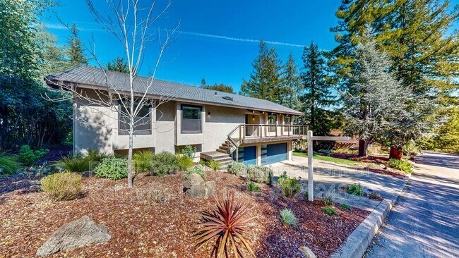 141 Massimo Cir Santa Rosa, CA 95404