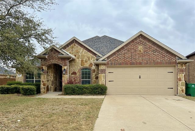 121 Sumac Dr Waxahachie, TX 75165