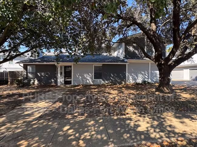 625 Timberline Dr Hurst, TX 76053