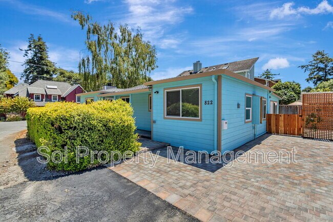 822 Eaton St Santa Cruz, CA 95062