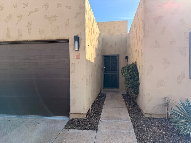 4226 N 22nd St Phoenix, AZ 85016