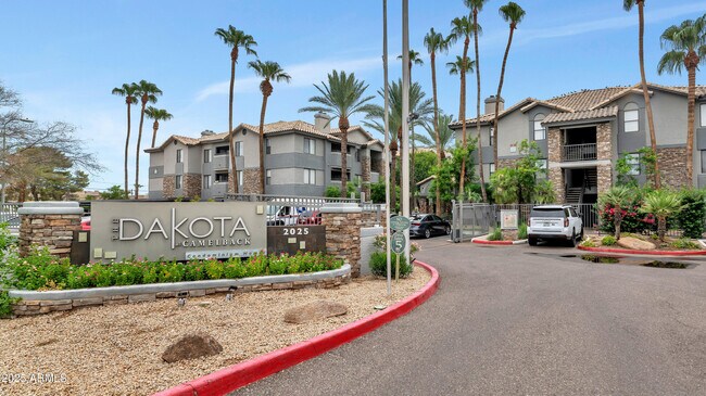 2025 E Campbell Ave Phoenix, AZ 85016