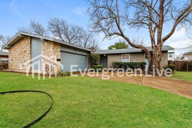 9538 Vinewood Drive