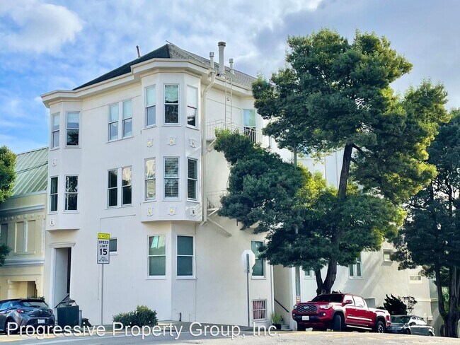 3193 Washington Street, #3