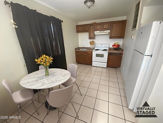 1321 W Vogel Ave Phoenix, AZ 85021
