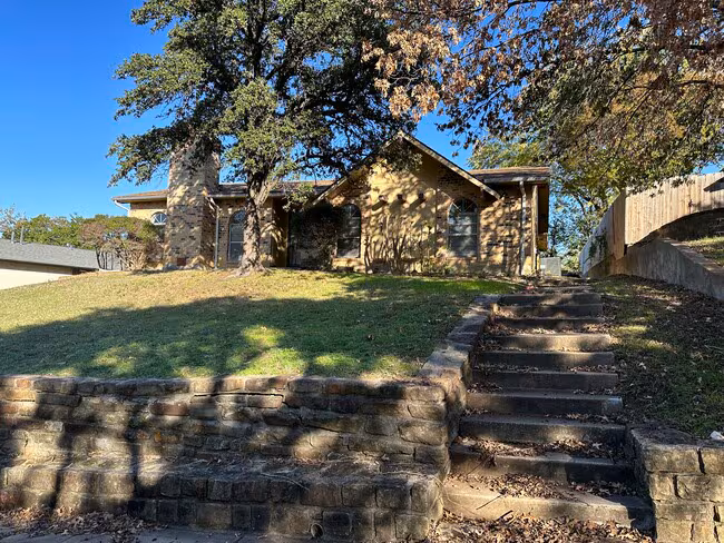2922 Haymeadow