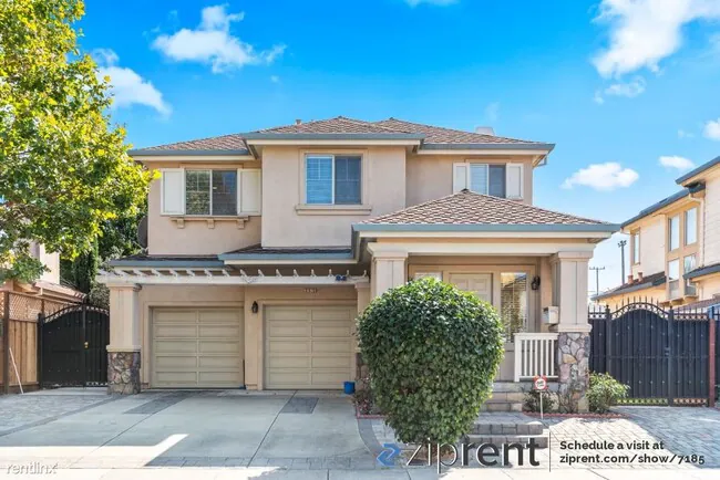 37625 Central Cove Court
