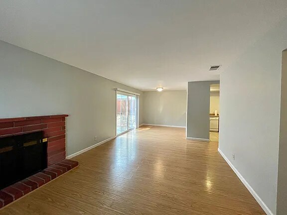103 Fountainhead Court