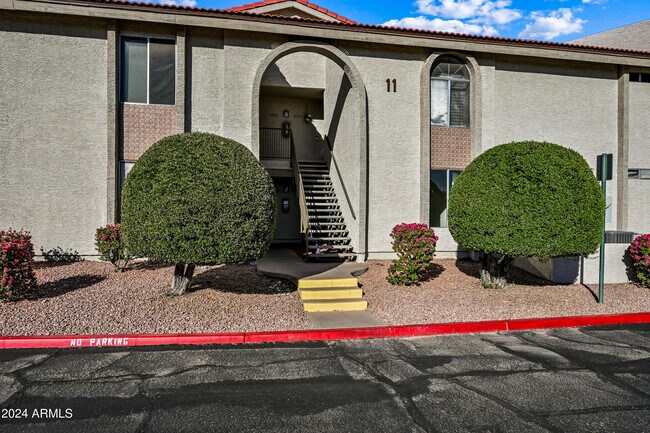 10610 S 48th St Phoenix, AZ 85044
