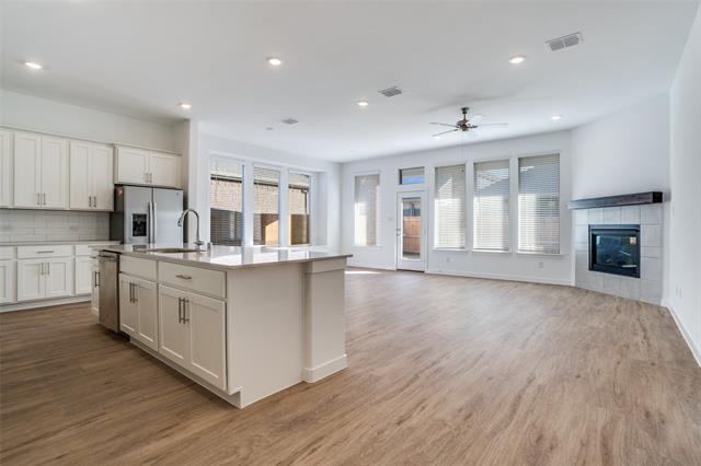 816 Warleggan Wy McKinney, TX 75069