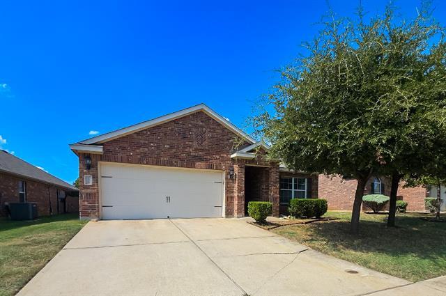 609 Canoe Way Crowley, TX 76036