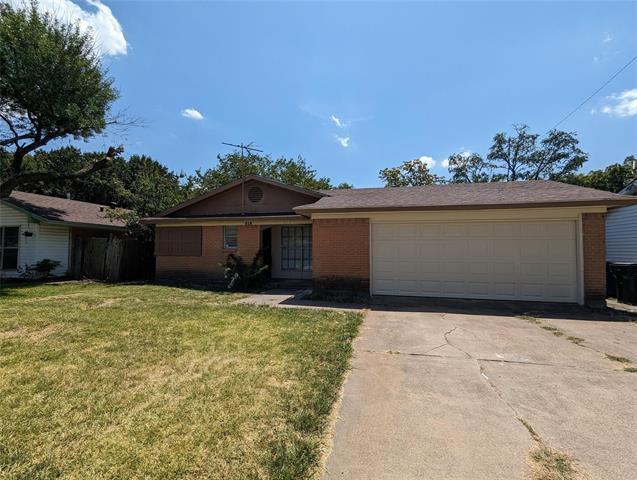 818 Calvin Dr Garland, TX 75041