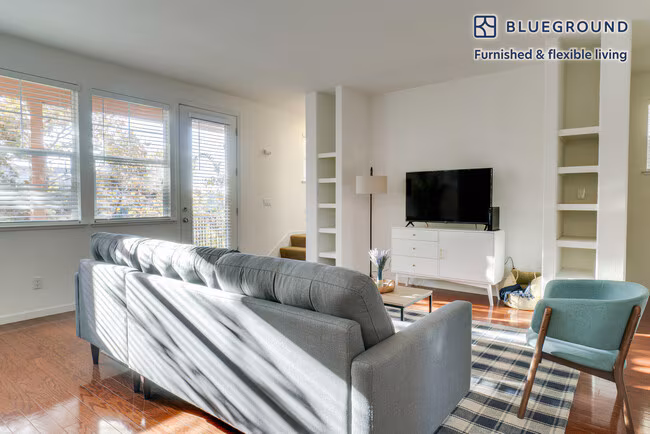 262 Azevedo Circle