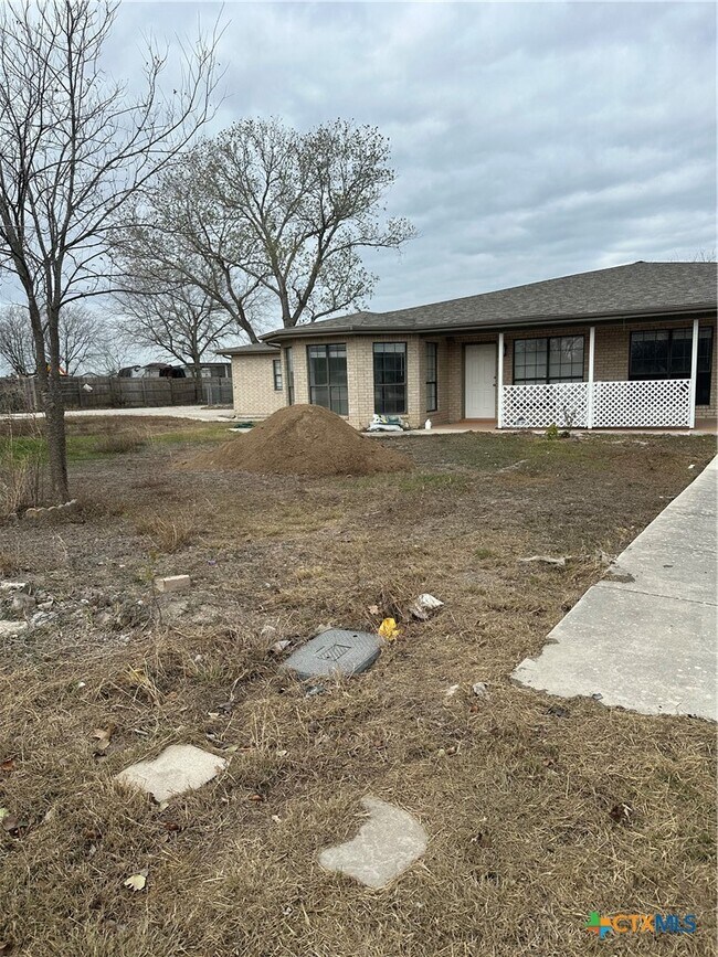 136 Discovery Ln San Marcos, TX 78666