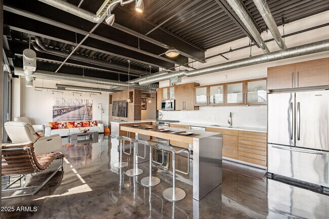 4020 N Scottsdale Rd Scottsdale, AZ 85251