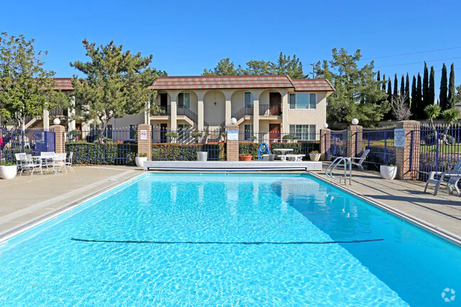 Sunset Gardens Apartments