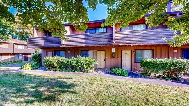 1707 W 3rd St Santa Rosa, CA 95401