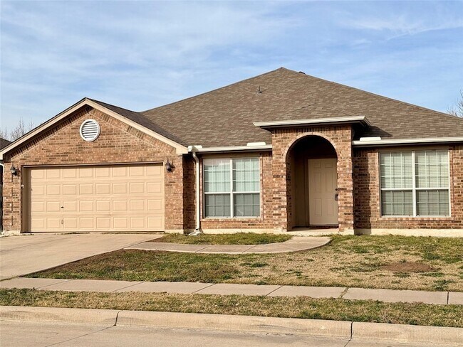 5317 Malibu St Fort Worth, TX 76244