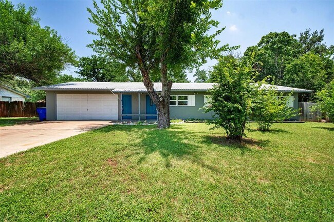 2502 Cypress Ln