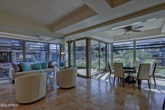 7131 E Rancho Vista Dr Scottsdale, AZ 85251