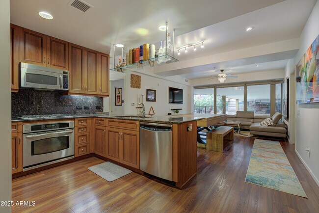 7147 E Rancho Vista Dr Scottsdale, AZ 85251